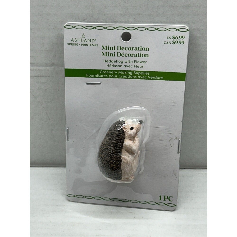 Ashland Mini Decoration Hedgehog with Flower (NEW)